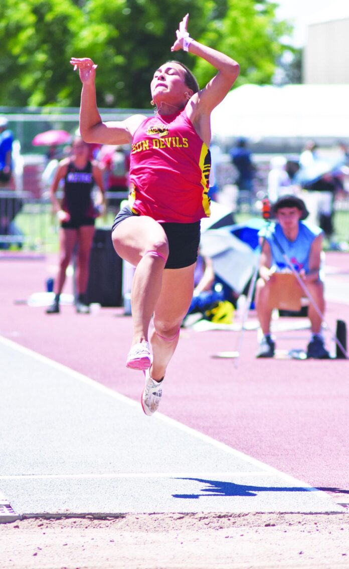 EV Averi Schultz track