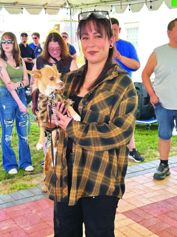 Chalopa the cholo placed fourth in the Pet Parade.